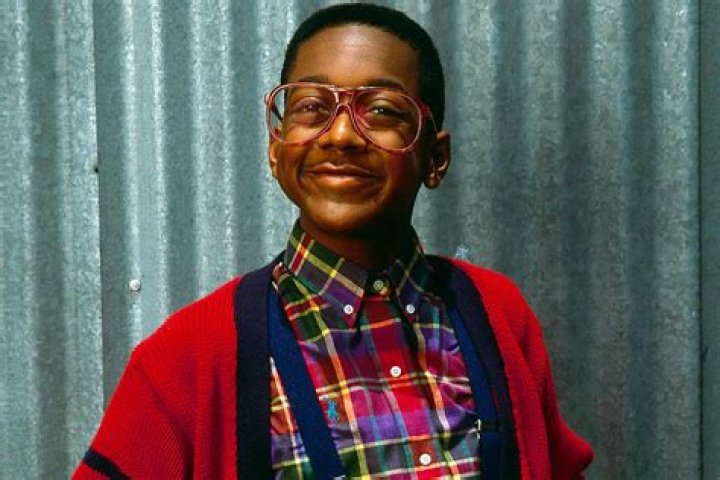 Nostalgia • Steve Urkel Steve urkel, 90s fashion, Urkel