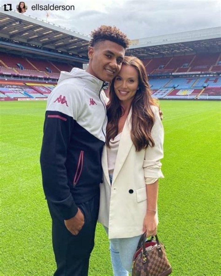 Ollie Watkins Girlfriend Ellie Alderson Wiki 2022 Age, Net Worth