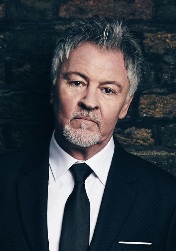 Paul Young's wife dies after twoyear battle with cancer Daily Mail