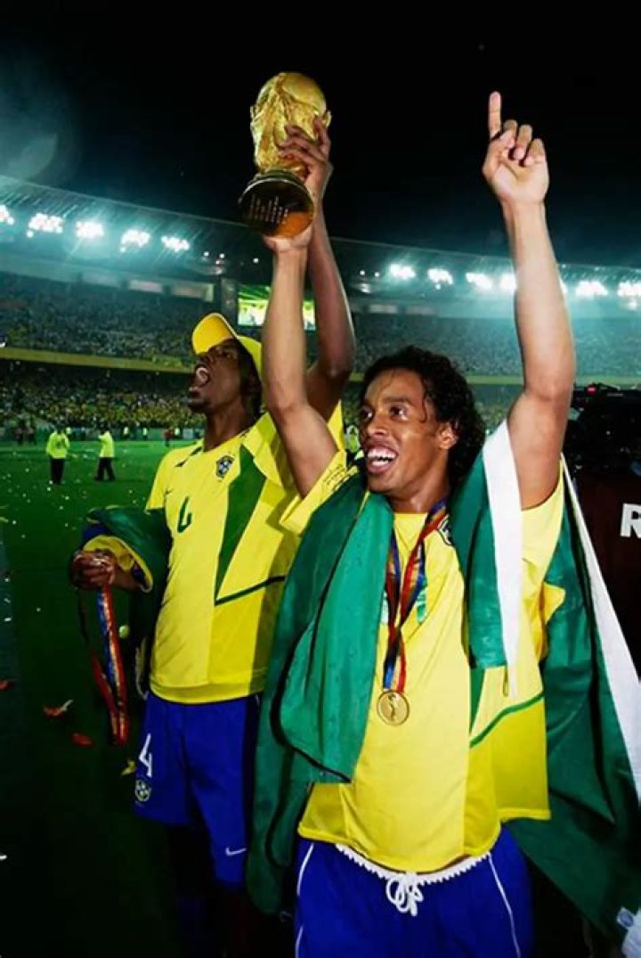 Por qu&eacute; se fue Ronaldinho del Barcelona Chile