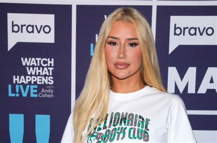 Rapper Iggy Azalea says she cannot wait to start cooking with her young