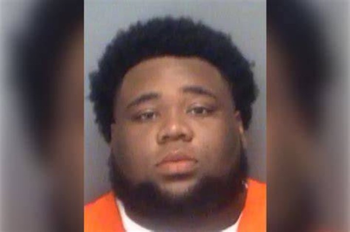 Rapper Rod Wave allegedly choked girlfriend for talking to men