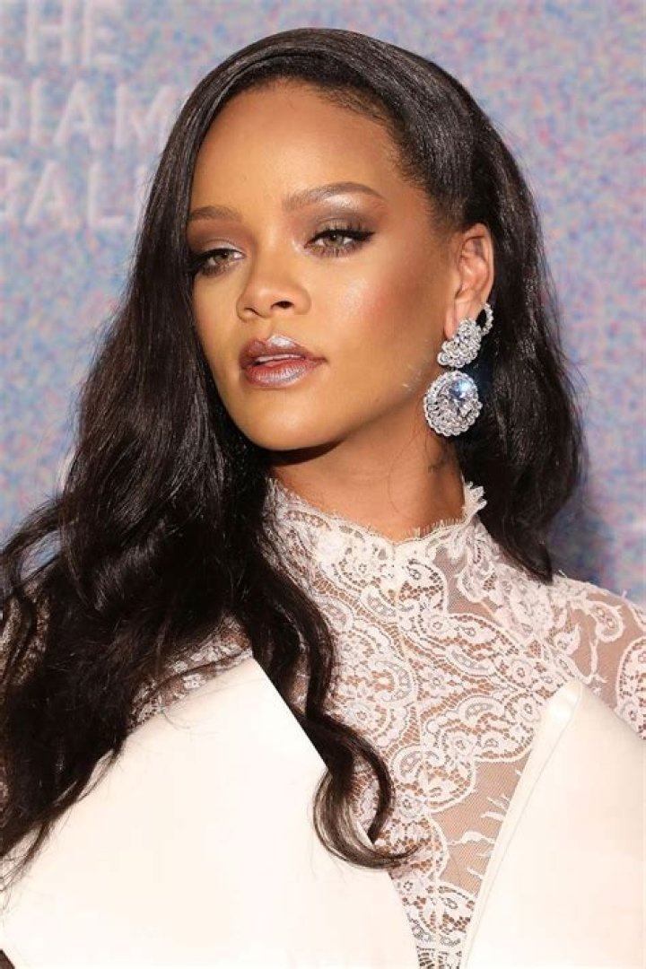 Rihanna&rsquo;s Best Ever Hairstyles A Timeline Rihanna hairstyles