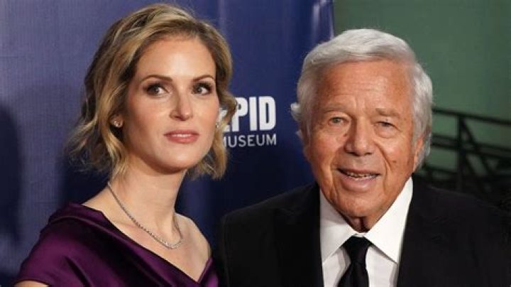 Robert Kraft, Dana Blumberg tie the knot in surprise wedding in New