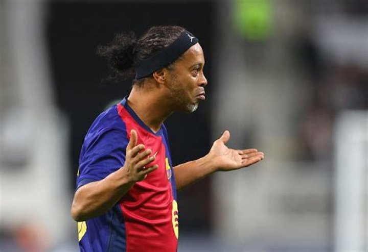Ronaldinho: Still Kicking And Alive!
