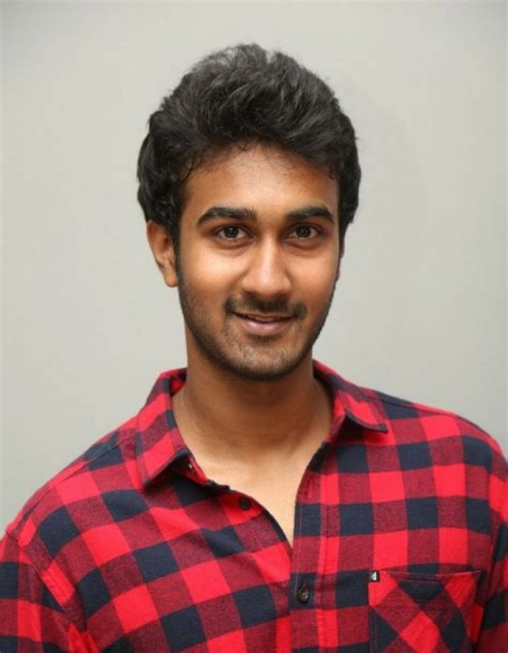 Santosh Shoban Wiki, Biography, Age, Movies, Wife, Images and Facts