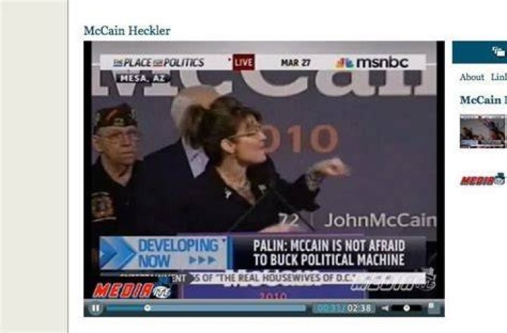 Sarah Palin Was Heckled Post'SNL 40' Afterparty & She Heckled Right