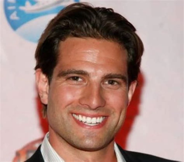 Scott Mcgillivray Net Worth 2022 Is Scott Still Married