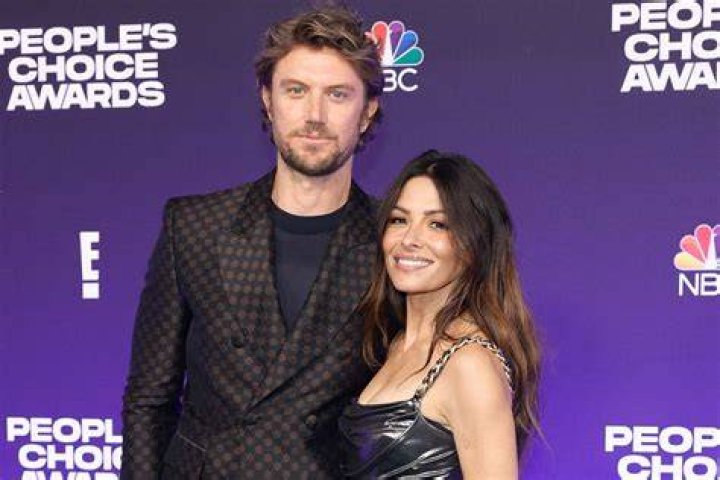Sex/Life’s Sarah Shahi and Adam Demos just made their red carpet debut