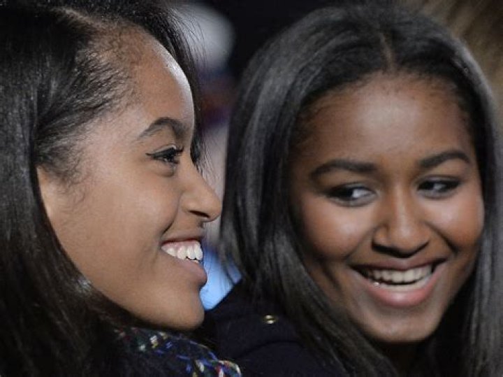 Shocker Malia and Sasha Obama Were Loaned To Barack & Michelle By