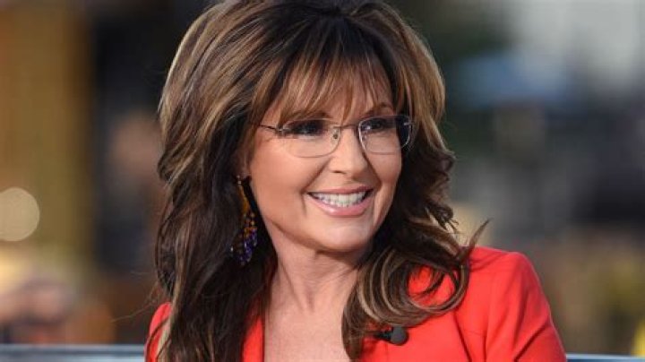 SocialGathering Sarah Palin Gets Slammed by Twitter Users; Sarah