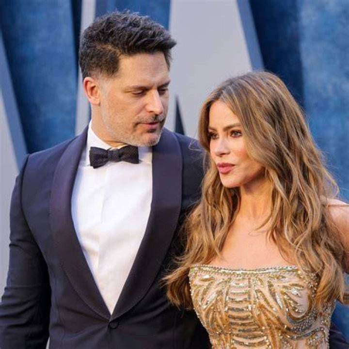 Sof&iacute;a Vergara and Joe Manganiello Announce Divorce