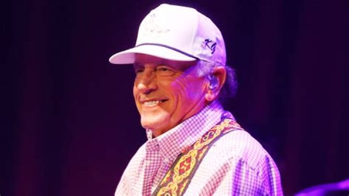 Strait Net Worth 2020, Movies, Songs, Albums, Age, Weight