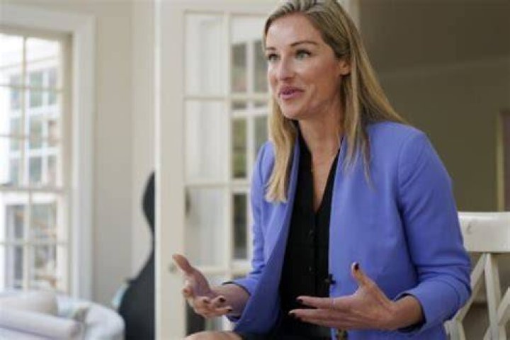 Susanna Gibson Bio, Age, Parents, Net Worth, Still Married?