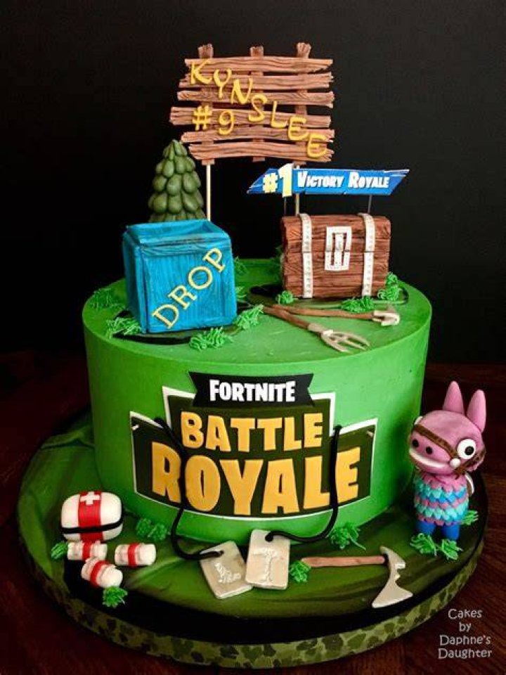 The Bake More Fortnite Cake