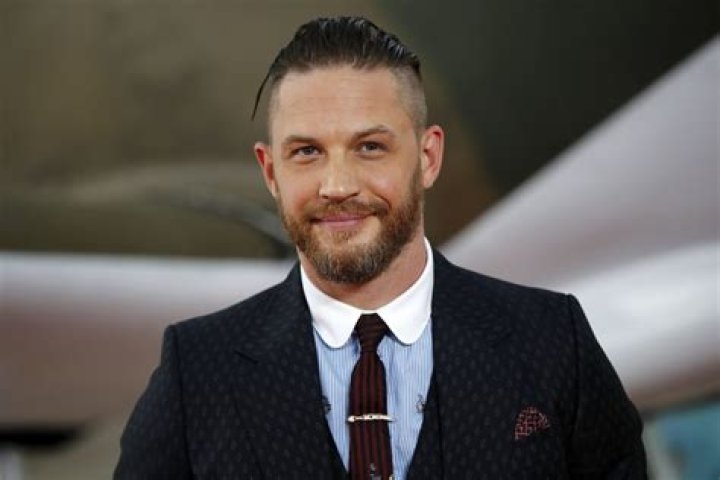 Tom Hardy Age, Net Worth, Wife, Family, Children and Biography
