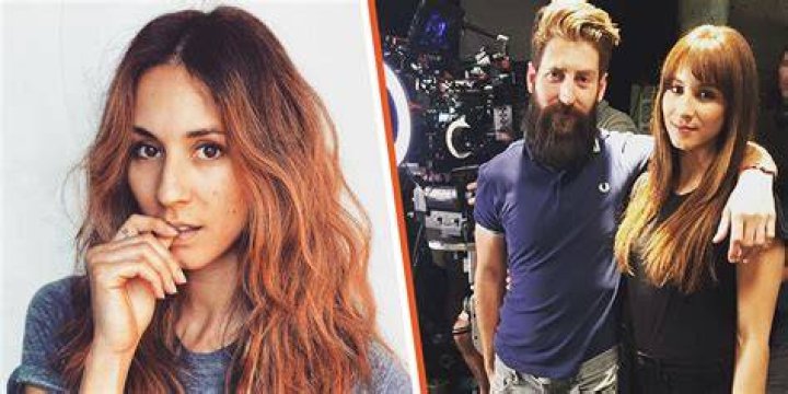 Troian Bellisario Siblings Is She Related To David Bellisario? Lake