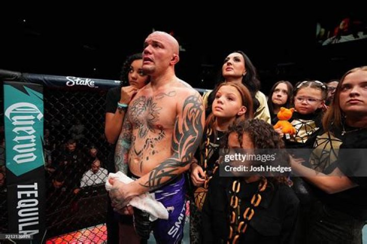 UFC Anthony Smith Parents Meet Mother Dixie Tonacchio