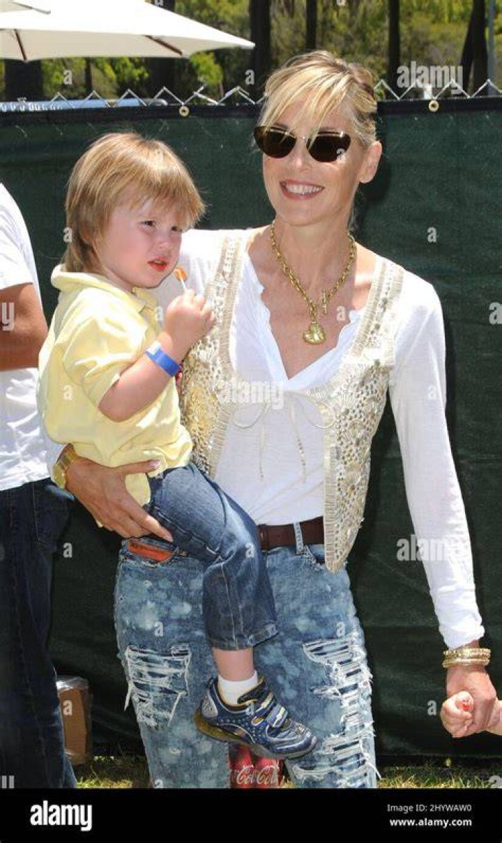 Un Sharon Stone, Laird Vonne Stone 019 à l'Agent X Première à l'hôtel