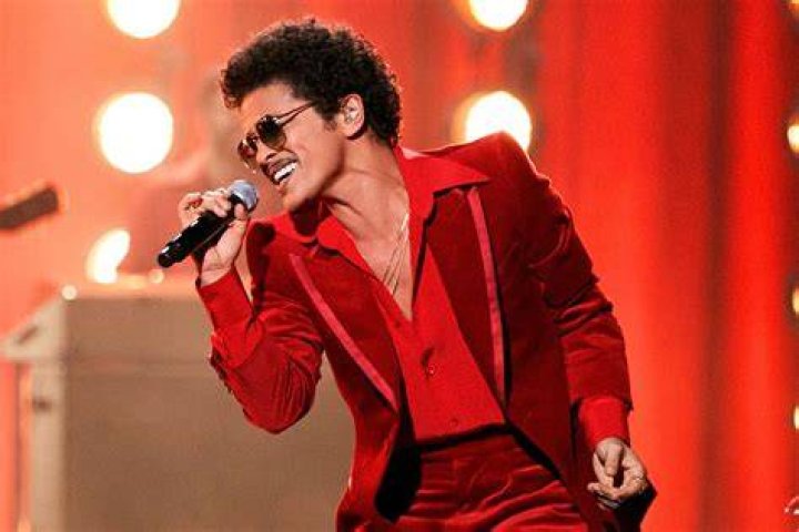 Who are Bruno Mars' wife and kids? Everything you need to know