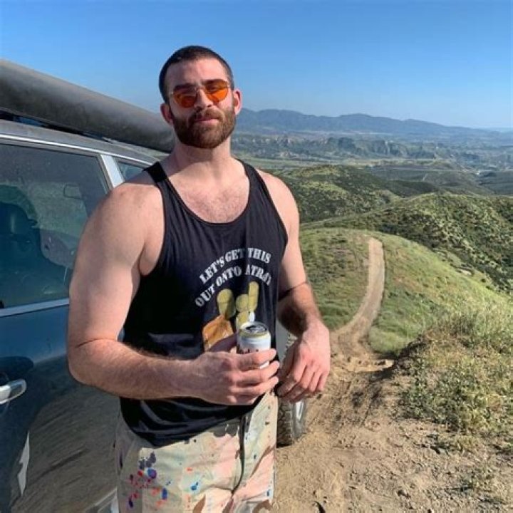 Who is Hasan Piker? age, height, wife, net worth, bio, ethnicity Kemi