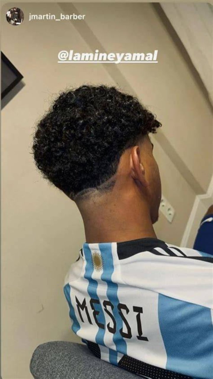 Yamal change de look en hommage à Messi Football