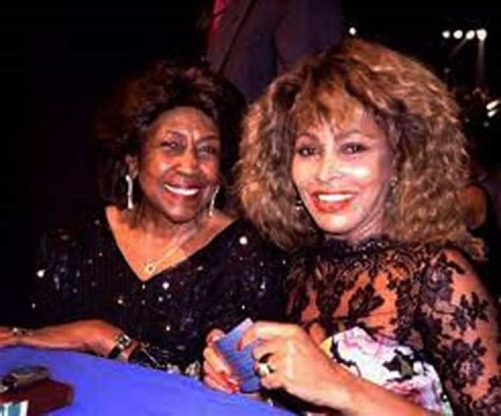 Zelma Bullock Bio, Height Husband, Daughter, And More The Tiger News